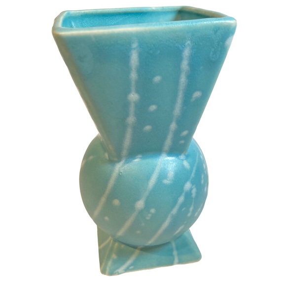 Vintage Mccoy Vase - Picture 2 of 7